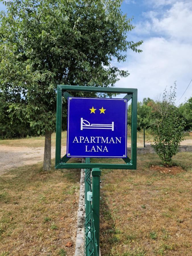 Apartman Lana Kijevo Buitenkant foto